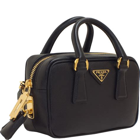 geanta prada milano